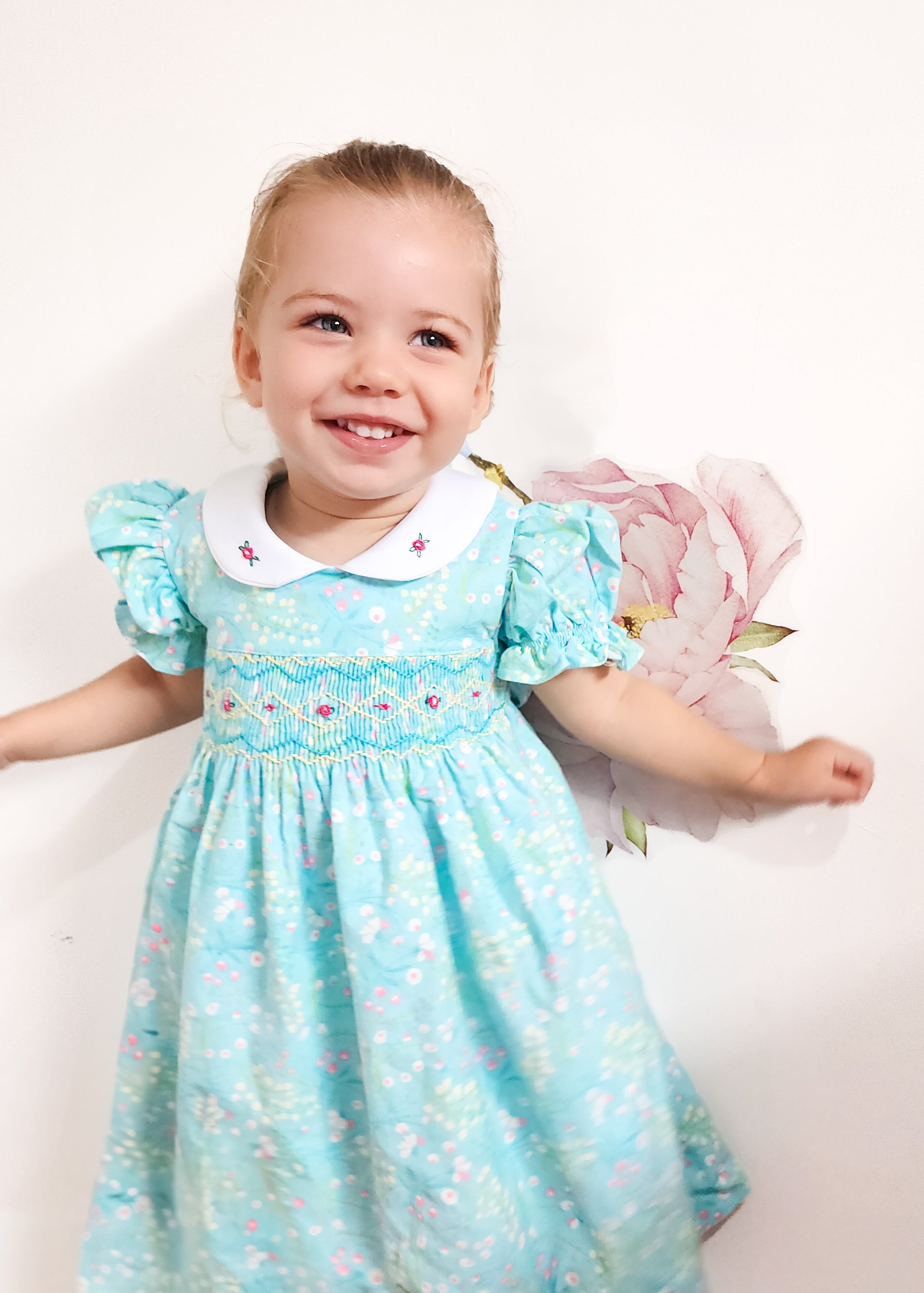Saige's Seafoam Smock